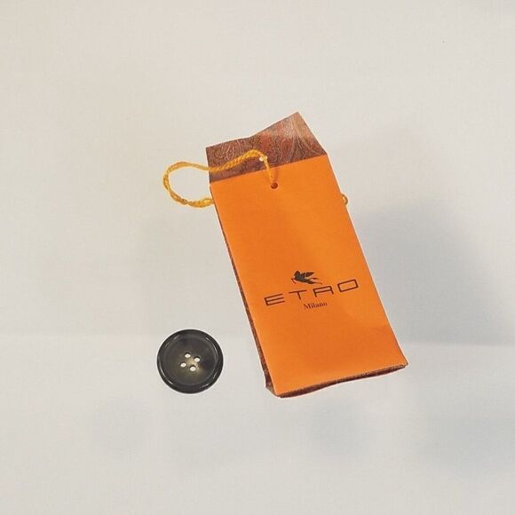 ETRO Milano Replacement Button Gray Black Rimmed 4 Hole Flat Back - Picture 6 of 6